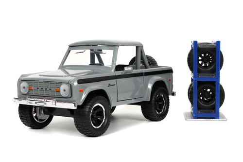 Jada Toys Just Trucks 1:24 1973 Ford Bronco Die-cast Car Grey, Toys for Kids and Adults Jada Toys Just Trucks 1:24 1973 Ford Bronco Die-cast Car Grey, Toys for Kids and Adults