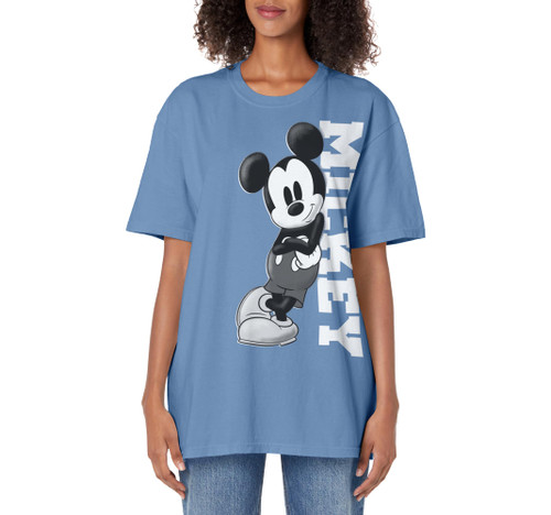 Disney Mickey And Friends Mickey Mouse Lean Adult Oversized Vintage T-Shirt Disney Mickey And Friends Mickey Mouse Lean Adult Oversized Vintage T-Shirt
