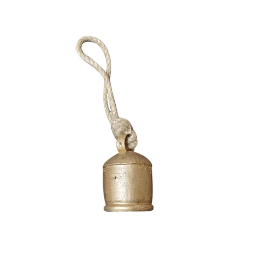 Christmas Ornaments -Christmas Bell Brass Cow Shabby Style Rustic Metal Hanging Giant Cow Bells Decor Christmas Wall Decor for Christmas Party Home Decorations Christmas Ornaments -Christmas Bell Brass Cow Shabby Style Rustic Metal Hanging Giant Cow Bells Decor Christmas Wall Decor for Christmas Party Home Decorations