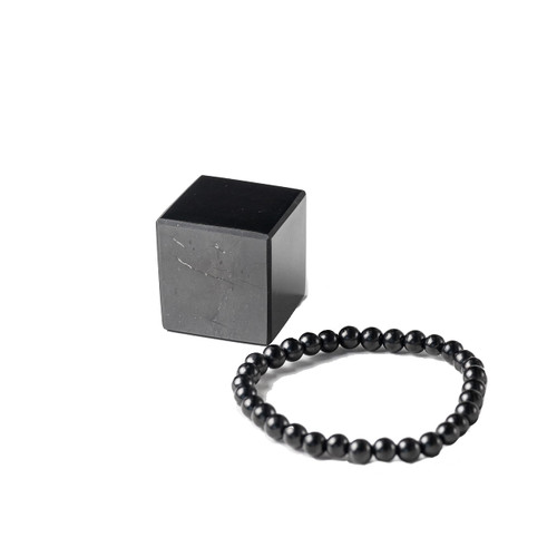 Karelian Heritage Shungite Set for Crystal Healing | Basic Shungite Stone Gift Set | Polished Shungite Cube and Shungite Bracelet with Round Beads | Shungite for Meditations, Balancing, Grounding S519 Karelian Heritage Shungite Set for Crystal Healing | Basic Shungite Stone Gift Set | Polished Shungite Cube and Shungite Bracelet with Round Beads | Shungite for Meditations, Balancing, Grounding S519