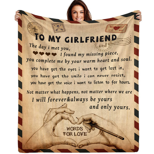 AOOCHUSS Gifts for Girlfriend to My Girlfriend Blanket Romantic Gifts for Her I Love You Throw Blankets Birthday Anniversary Cute Presents from Boyfriend Soft Blankets for Bed Sofa 50"x60"