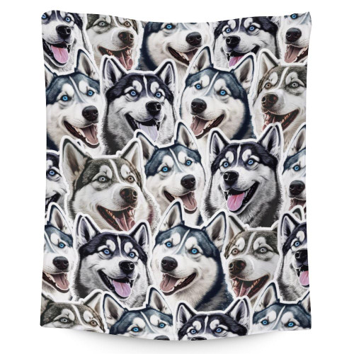 Husky Throw Blanket - 50x40 Inches Small Blanket for Kids, Boys & Girls - Soft Plush Blankets for Bed, Couch, Sofa - Black Cute Fuzzy Throws Gifts