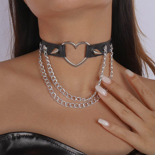 Sixexey Punk Choker Necklaces Black Leather Necklaces Goth Rock Collar Halloween Cosplay Nightclub Neck Accessory for Women and Girls (Heart tassel)