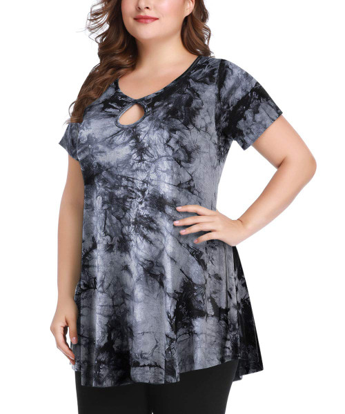 MONNURO Womens Plus Size Short Sleeve Sexy Keyhole Swing Tunic Tops Casual Loose Fit Shirts(Tie Dye Black,1X)