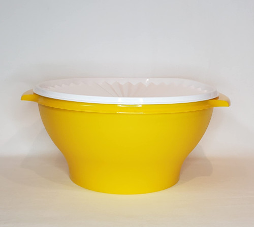 Tupperware Servalier Salad Bowl 17 Cups