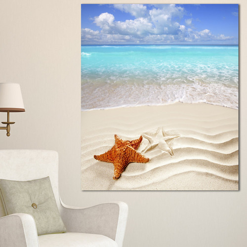 Designart Brown Starfish on Caribbean Beach Seashore Canvas Wall Artwork, 20" H x 12" W x 1" D 1P, 12x20