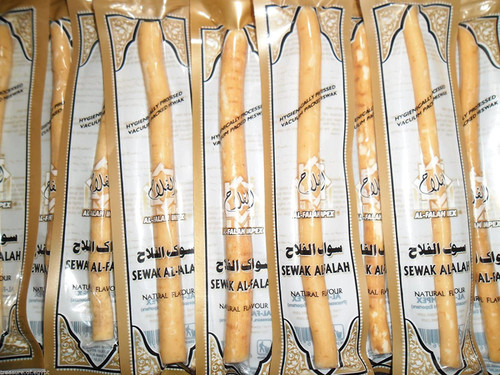 treasure.of.egypt Sewak Al-Falah: Miswak (Traditional Natural Toothbrush) (20 Sticks)