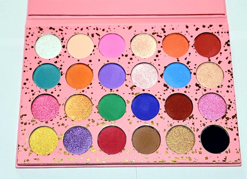 GLOW BEAUTY Eyeshadow palette