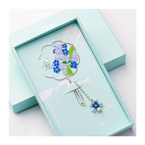 Bookmarks Page Markers Exquisite Metal Bookmarks Classical Vintage Bookmarks Creative Hollow Literary Tassel Bookmark for Readers Kids Classmates Book Markers Page Clip for Students Teachers Read