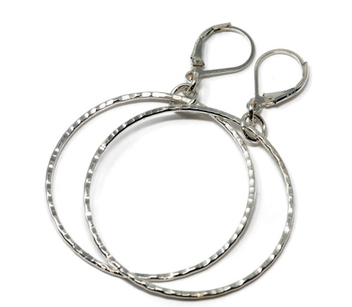 Salish Sea Inspirations Hammer Textured Lever-back Hoop Earrings (Silver 1.5" Diameter)