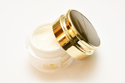 GLISSER Beauty Radiance Glow Intense Toning Day Cream, Infused with Collagen & SPF 15, 50 gm, 1.76 oz.