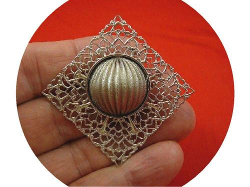 Striped Textured Dome Balloon Filigree Silver Tone Scrolled Brooch Pin Sparkling Rhinestone Women Brooch Crystal Pin Vintage Brooch Pin for Women Costume Accessory Striped Textured Dome Balloon Filigree Silver Tone Scrolled Brooch Pin Sparkling Rhinestone Women Brooch Crystal Pin Vintage Brooch Pin for Women Costume Accessory