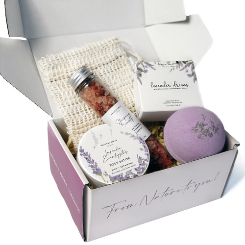 Natural Amor Lavender Handmade Gift Set, 5 pcs Bath Body Gift Box for Women Including Soap Bar, Bath Salt, Bath Bomb, Body Butter