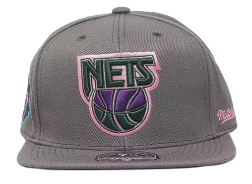 Mitchell & Ness New Jersey Nets from Dusk Side Logo Dynasty Fitted Size 7 1/2 Hat Cap - Gray Mitchell & Ness New Jersey Nets from Dusk Side Logo Dynasty Fitted Size 7 1/2 Hat Cap - Gray
