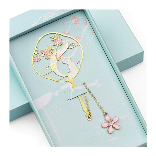 QTBH Handmade Bookmark Brass Bookmarks Hollow Art Bookmarks Retro Creative Bookmarks for Readers Kids Friends Classmates and Family Carved Hollow Bookmark (Color : A)