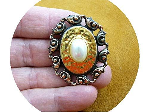 White Faux Pearl Gold Oval Brass Pin Pendant Brooch Jewelry Fashion Sparkling Rhinestone Women Brooch Crystal Pin Vintage Brooch Pin for Women Costume Accessory White Faux Pearl Gold Oval Brass Pin Pendant Brooch Jewelry Fashion Sparkling Rhinestone Women Brooch Crystal Pin Vintage Brooch Pin for Women Costume Accessory