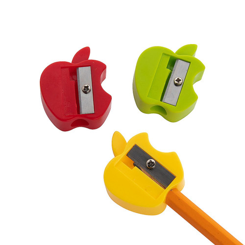 Fun Express Apple-Shaped Pencil Sharpeners - Stationery - 72 Pieces