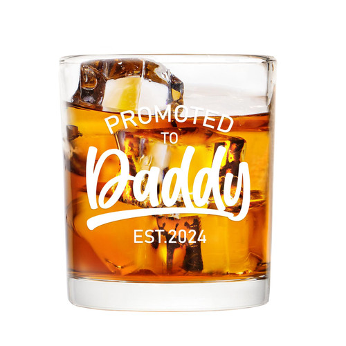Modwnfy New Dad Gifts for Men, Promoted to Daddy Est 2024 Whiskey Glass, Gifts for New Dad New Daddy Dad to be First Time Dad Expecting Dad, New Dad Gifts for Fathers Day Christmas Birthday 10oz
