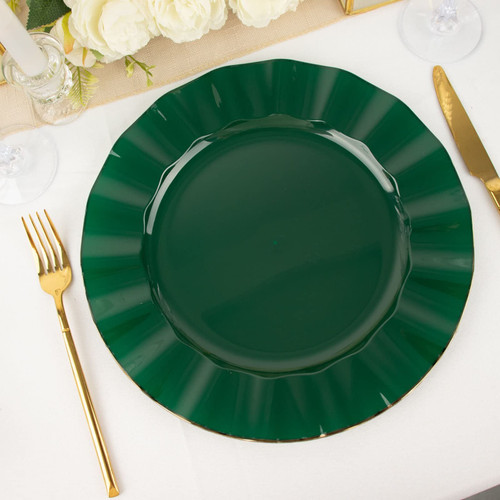 TABLECLOTHSFACTORY 10 Pack | 11" Hunter Emerald Green Round Plastic Dinner Plates, Disposable Tableware With Gold Wavy Rim