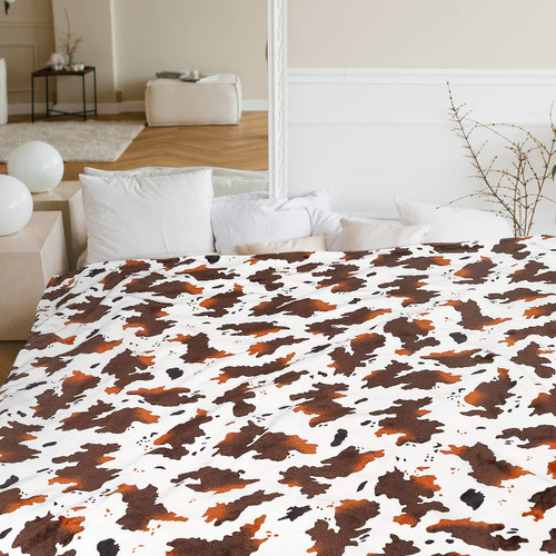 Gitrat Brown Cow Blanket Twin Size Soft Flannel Cozy Cow Print Blanket Lightweight Fleece Fuzzy Blanket Plush All Seasons Cow Throw Blanket for Couch Sofa Bed 60"x80"