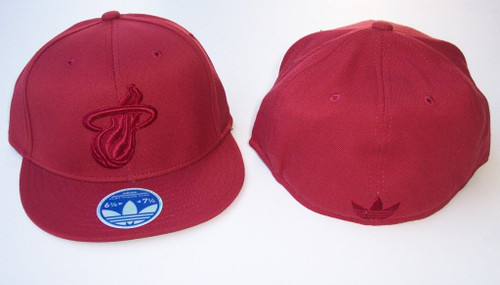 Miami Heat Small/Medium Flat Bill NBA Flex Fit Hat Cap - Red