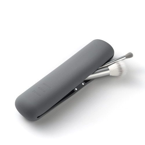 FERYES Makeup Brush Holder, Magnetic Anti-fall Out Silicon Portable Cosmetic Face Brushes Holder, Soft and Sleek Makeup Tools Organizer for Travel- Grey FERYES Makeup Brush Holder, Magnetic Anti-fall Out Silicon Portable Cosmetic Face Brushes Holder, Soft and Sleek Makeup Tools Organizer for Travel- Grey