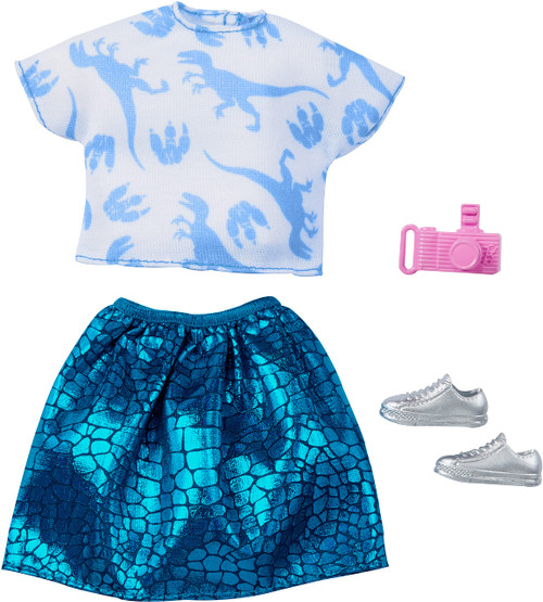 Barbie Fashions Complete Looks 4 of Doll Clothes Inspired by Popular Brand Roxy, Complete Look with Outfit & Accessories Dolls, Gift for Kids 3 to 8 Years Old Barbie Fashions Complete Looks 4 of Doll Clothes Inspired by Popular Brand Roxy, Complete Look with Outfit & Accessories Dolls, Gift for Kids 3 to 8 Years Old