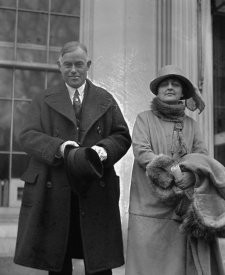 1924 photo Fielding H. Yost & wife, 1/23/24 Vintage Black & White Photograph e9