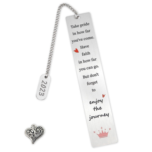 GraduationMall Graduation Gifts for Her Him Class of 2023 Graduation Bookmarks Women High School College Inspirational Bookmark Graduate Souvenir for Daughter Son Friends