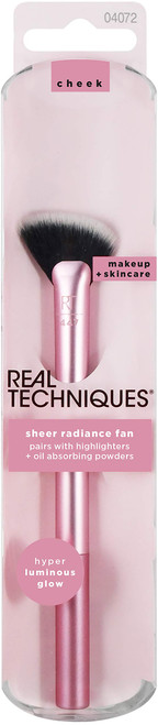 Real Techniques Sheer Radiance Fan Makeup Brush, for Highlighter + Facial Oil Absorbing Powders, Create Face Glow, Cruelty Free Bristles, Aluminum Ferrules, Pink, 1 Count
