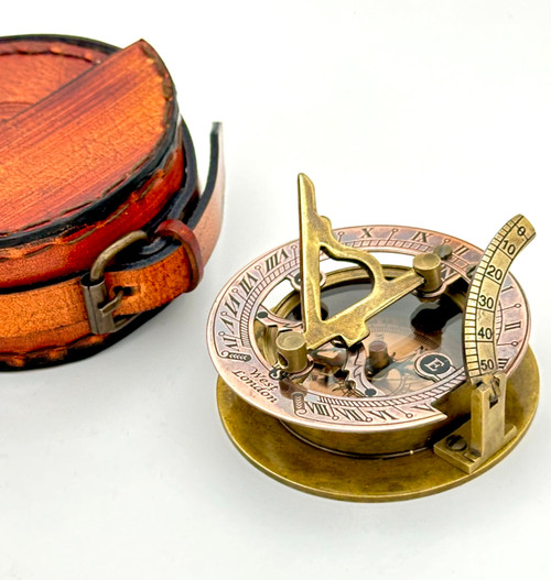 Vintage Sundial with Leather Box - Gift for him - Engraved Compass Birthday Gift - Brass Sundial Compass - Camping & Hiking Gift Vintage Sundial with Leather Box - Gift for him - Engraved Compass Birthday Gift - Brass Sundial Compass - Camping & Hiking Gift