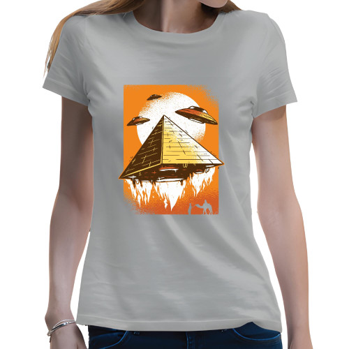 Unique Gift Idea Cool Paranormal Cartoon Design with Pyramid UFO Saucers and Man with Camel Silhouette Perfect for Sci Fi Fans Men Women White Gray Multicolor T shirt
