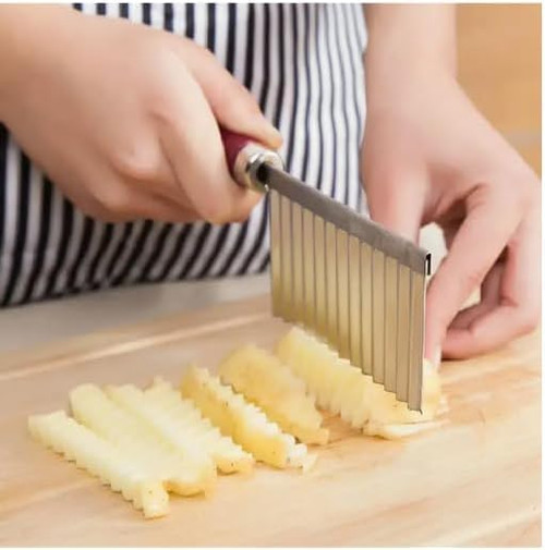 Stainless Steel Wavy French Fry Cutters, Crinkle Chopper For Veggies, Crinkle Cutter, Silver Wavy Potato Carrot Cut Knife, Wavy Cheese Cutter Seasoning and Spice Choppers