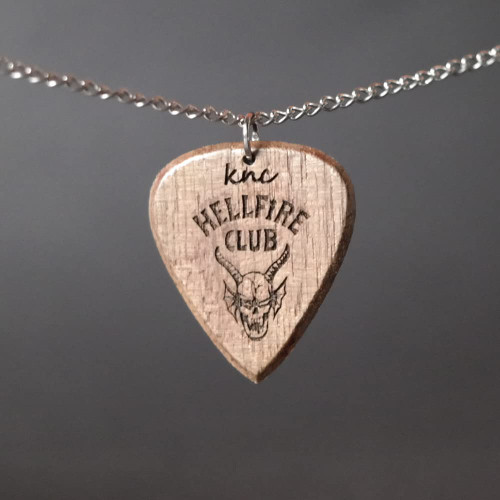 Knc Picks Guitar Pick Necklace Handmade Walnut Guitar Picks Halloween Costume cosplay Jewelry Guitar Picks