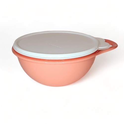 Tupperware Thatsa Bowl Mini 6 Cup Mixing Bowl in Peach with White Seal Tupperware Thatsa Bowl Mini 6 Cup Mixing Bowl in Peach with White Seal