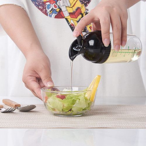 Salad Dressing Mixer Bottle, 200ml Salad Dressing Shaker Salad Dressing Container BPA Prevent Leakage Salad Dressing Jar with Lid for Kitchen Storage Containers (Black)