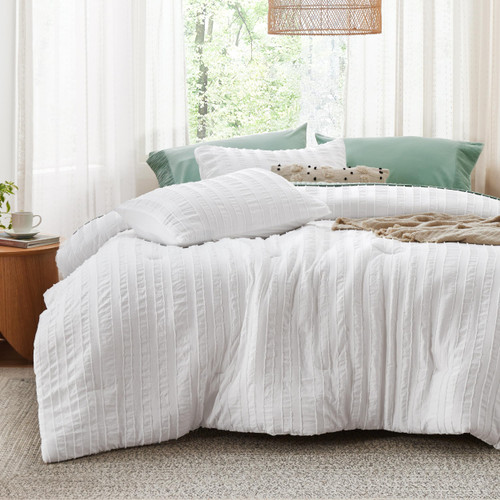 Bedsure Boho Comforter Set Queen - White Tufted Bedding Comforter Set, 3 Pieces Farmhouse Shabby Chic Embroidery Bed Set, Striped Pattern Comforter for All Seasons