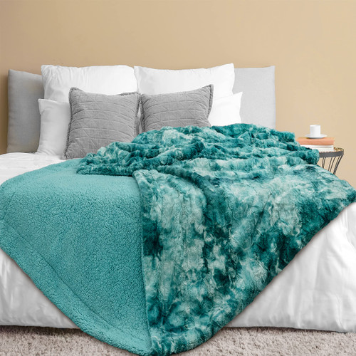 Faux Fur King Bed Blanket Tie-Dye Turquoise, Soft Fuzzy Warm Sherpa Blanket for Bed, Fluffy Plush Thick Fleece Throw Blanket for Couch Sofa, Reversible Furry Shaggy Large Blanket, Teal 90x108
