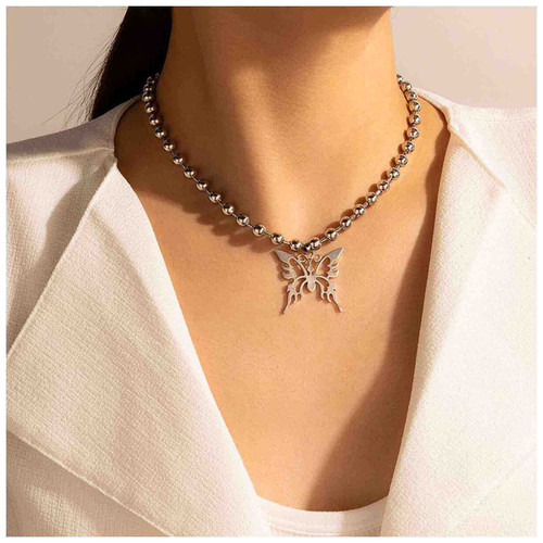 Vintage Butterfly Pendant Necklace Choker Silver Ball Bead Chain Choker Necklace Punk Large Butterfly Necklace Short Beaded Collarbone Necklace Chain Jewelry for Women and Girls