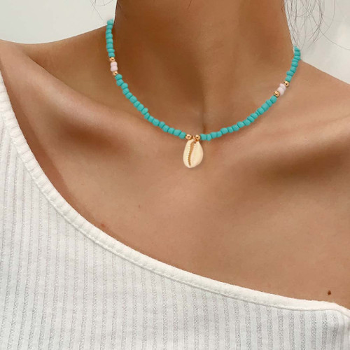 Boho Seed Beaded Necklace Shell Starfish Choker Necklaces Cute Summer Pendant Necklace Colorful Beach Necklace Chain for Women and Girls (Shell-turquoise)