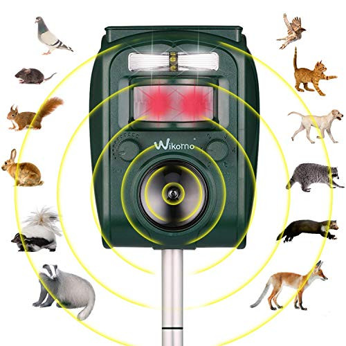 Wikomo Ultrasonic Pest Repeller, Solar Powered Waterproof Outdoor Animal Repeller with Ultrasonic Sound,Motion Sensor and Flashing Light for Cats, Dogs, Squirrels, Moles, Rats New Version