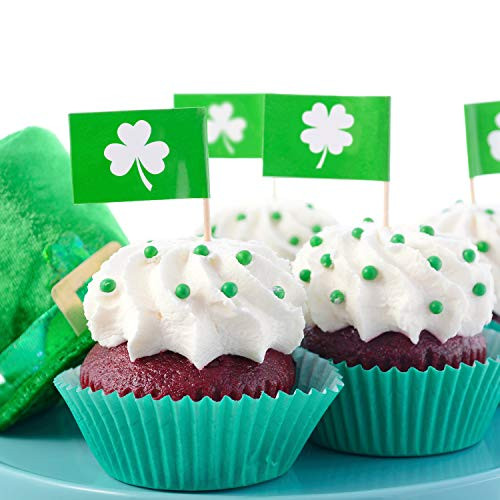 Chuangdi 200 Pieces Shamrock Picks Shamrock Cupcake Topper St Patrick's Day Picks Toothpicks Four Leaf Clover Picks for St Patrick Party Cake Decoration