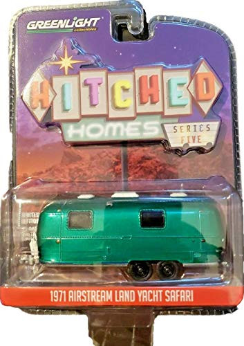 Greenlight Rare Chase Green Machine 34050-D Hitched Homes Series 5-1971 Airstream Double-Axle Land Yacht Safari 1:64 Scale