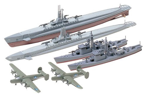 Tamiya U.S. Submarine Gato Class & Japanese Submarine Chaser No.13