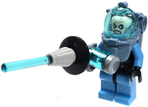 Lego Super Heroes Mr. Freeze Minifigure 2013 Lego Super Heroes Mr. Freeze Minifigure 2013