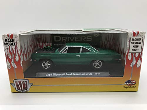 M2 Machines Auto-Drivers 1969 Plymouth Road Runner 440 6-Pack 12-04 Green Details Like NO Other! Over 24 Parts M2 Machines Auto-Drivers 1969 Plymouth Road Runner 440 6-Pack 12-04 Green Details Like NO Other! Over 24 Parts