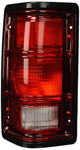 OE Replacement Dodge Dakota Driver Side Taillight Assembly (Partslink Number CH2800111)