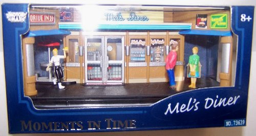 Motormax 1/64 Scale Moments in Time Mel's Diner Diorama