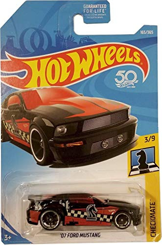 Hot Wheels 2018 50th Anniversary Checkmate '07 Ford Mustang (Knight) 165/365, Black