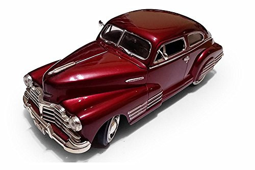 1948 Chevy Aerosedan Fleetline, Red - Motormax Premium American 73266 - 1/24 Scale Diecast Model Car